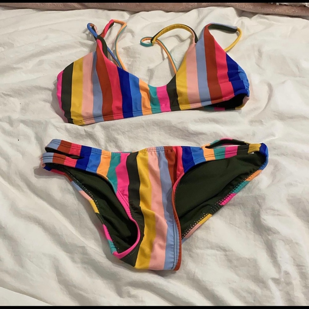 multicolor bikini